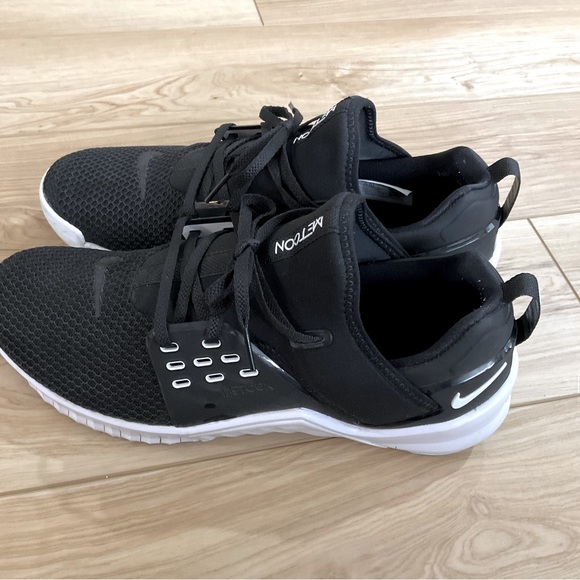 Same day shipping! Nike Men’s 10.5 Metcon Training sneaker - Picture 3 of 10